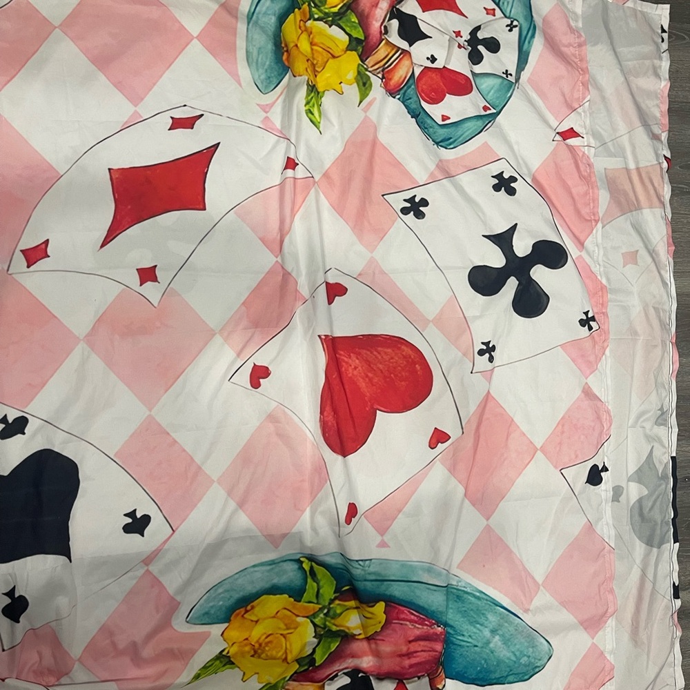 Alice in ONEderland Party Decor